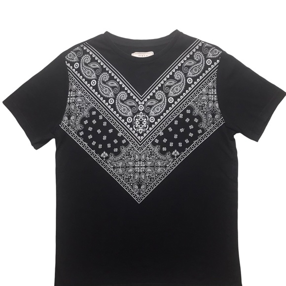 Bandana Paisley Graphic Print T-Shirt Coastal Cowgirl Size Small Black Tee 21Men - Picture 10 of 10
